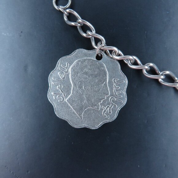 1937 Iraq 10 Fils Coin Charm Bracelet - Picture 11 of 12